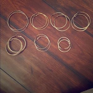 6 pairs of hoop earrings
